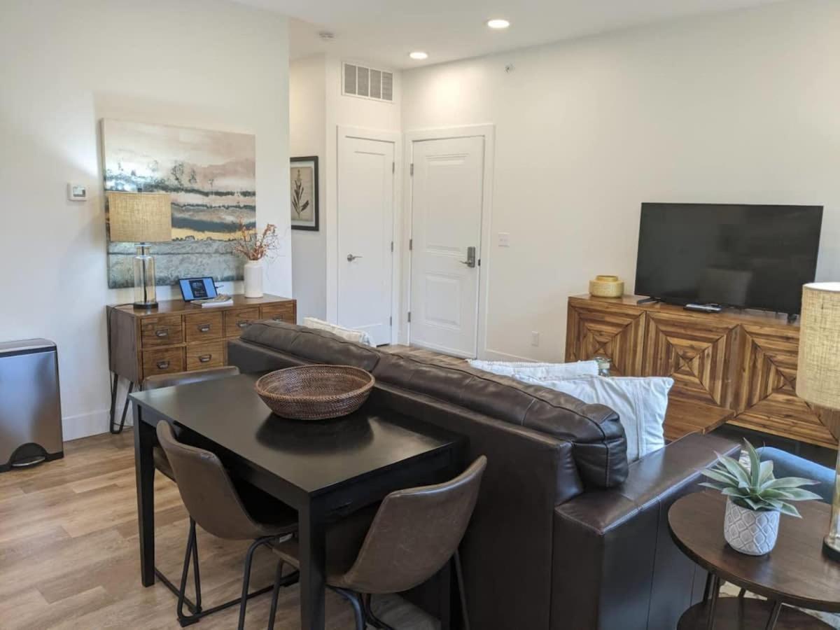 Downtown Traverse City Capri Condo 316 Екстериор снимка