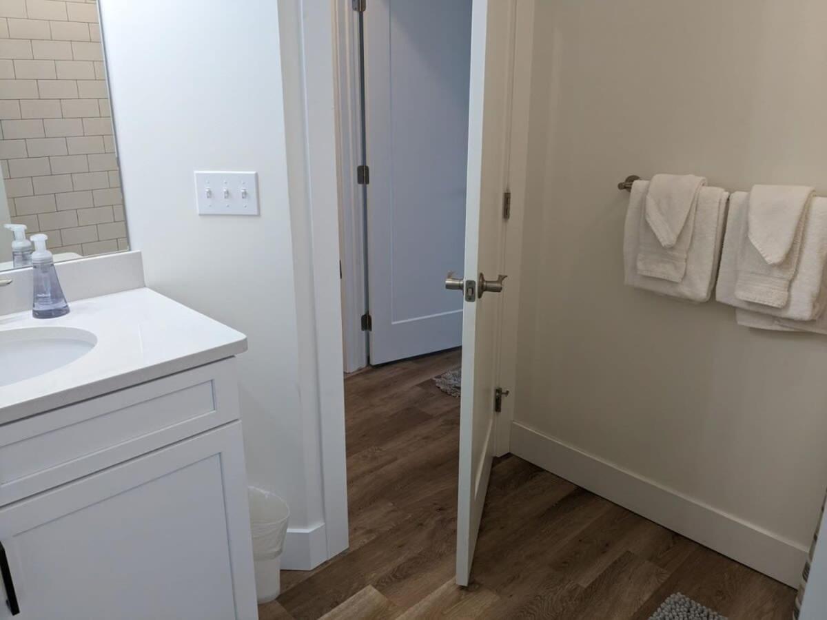 Downtown Traverse City Capri Condo 316 Екстериор снимка